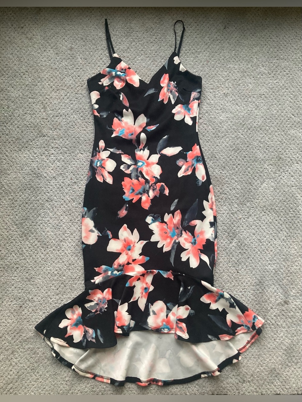 Black Floral Spaghetti Strap Midi Dress with Mermaid Flare Women’s Size Medium